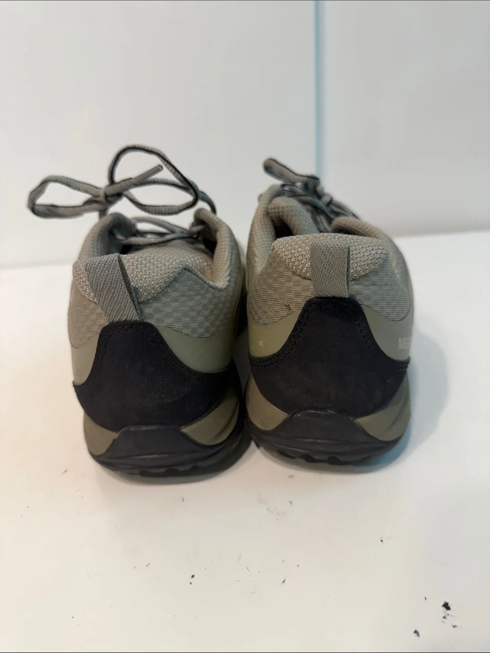 Used Merrell Gray Lightweight Trail Sneakers women’s 8.5